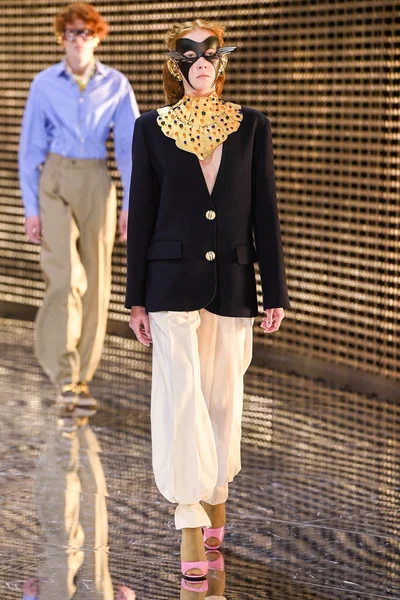 Look 73